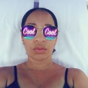 Meet your Posher, Charmaine